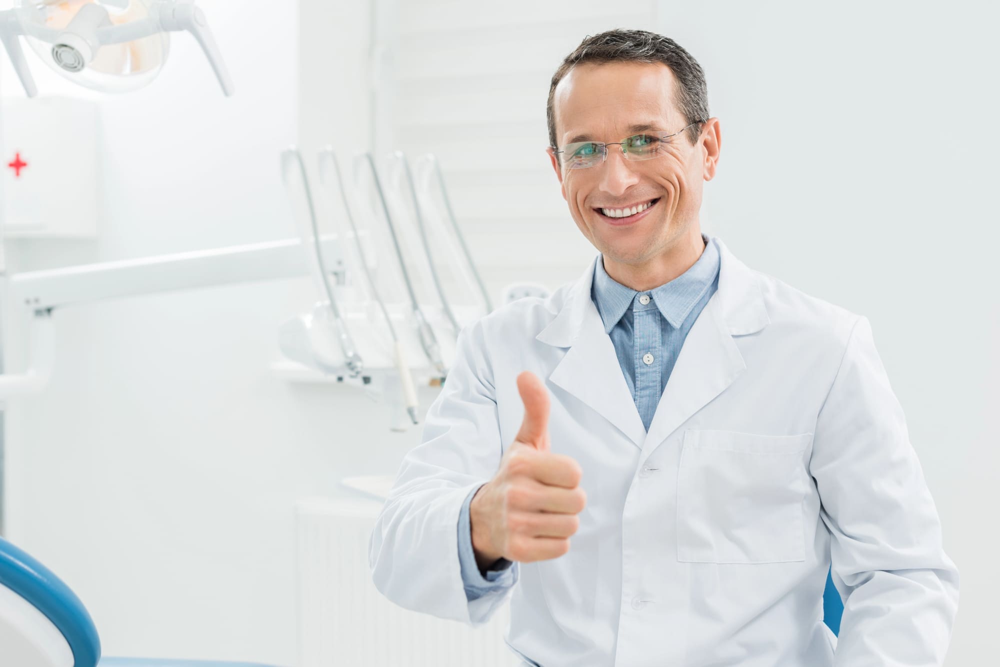 Best Mount Prospect Dentist delivering exceptional dental care at Arlington Smiles Dental Studio. Call (847) 737-5124 to book your appointment today.